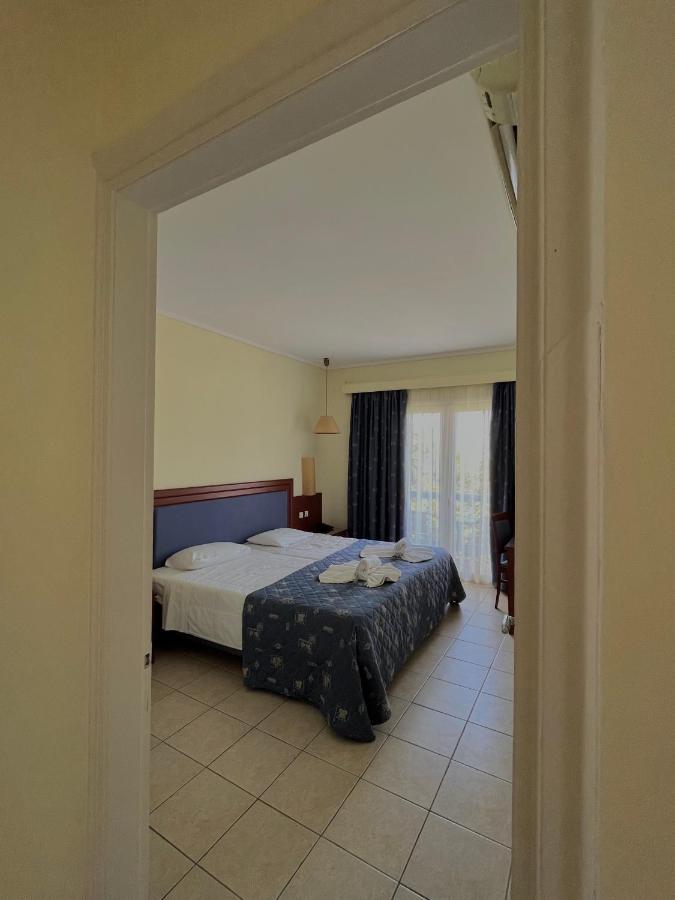 Theodorou Beach Hotel Apartments 살리디 외부 사진