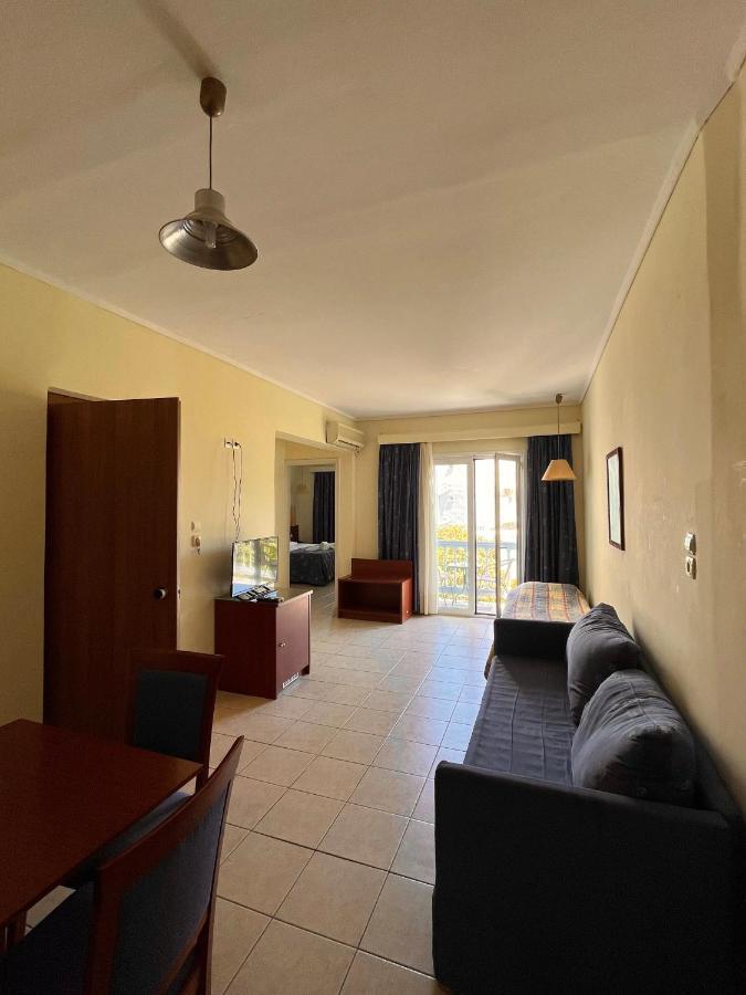 Theodorou Beach Hotel Apartments 살리디 외부 사진