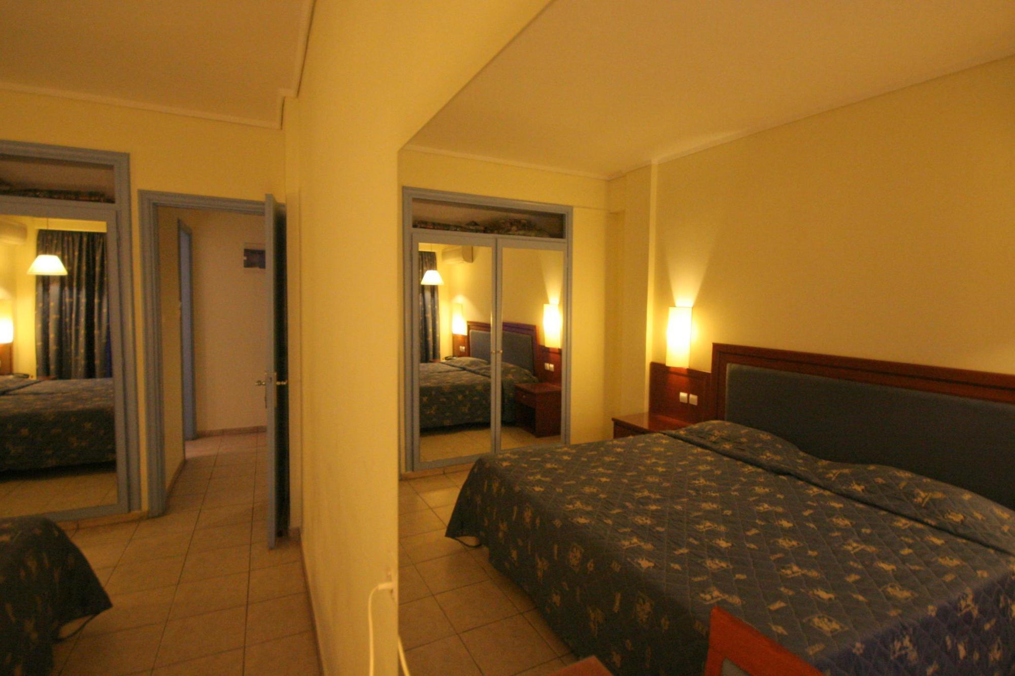Theodorou Beach Hotel Apartments 살리디 외부 사진